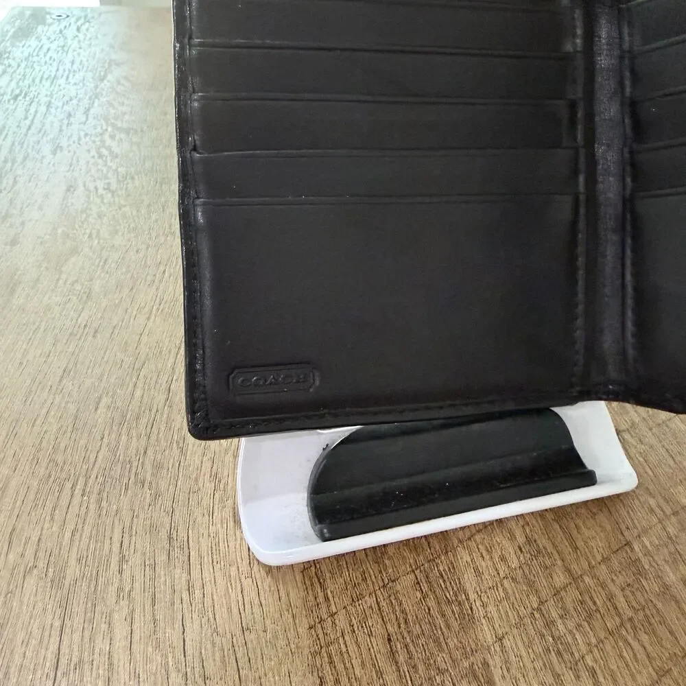 Vintage Coach Leather Billfold Wallet Italy Black 90s Credit Cards Coin Snap
